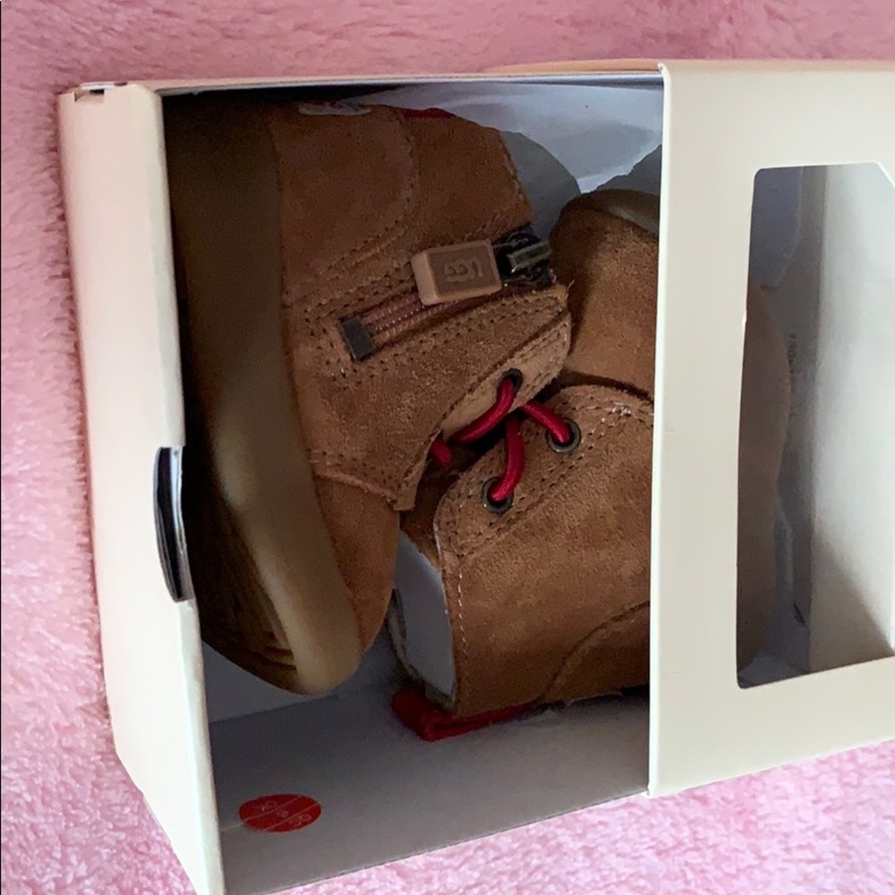 Infant uggs